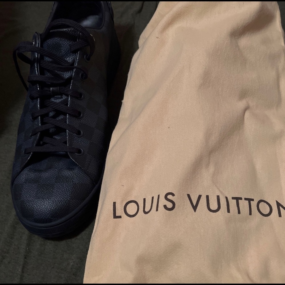 Selling my Louis Vuitton shoes size 11. Worn 3 times, selling for 400$!Authentic